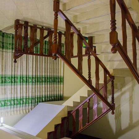 Satyodaya Educational Training Centre Канди Екстериор снимка