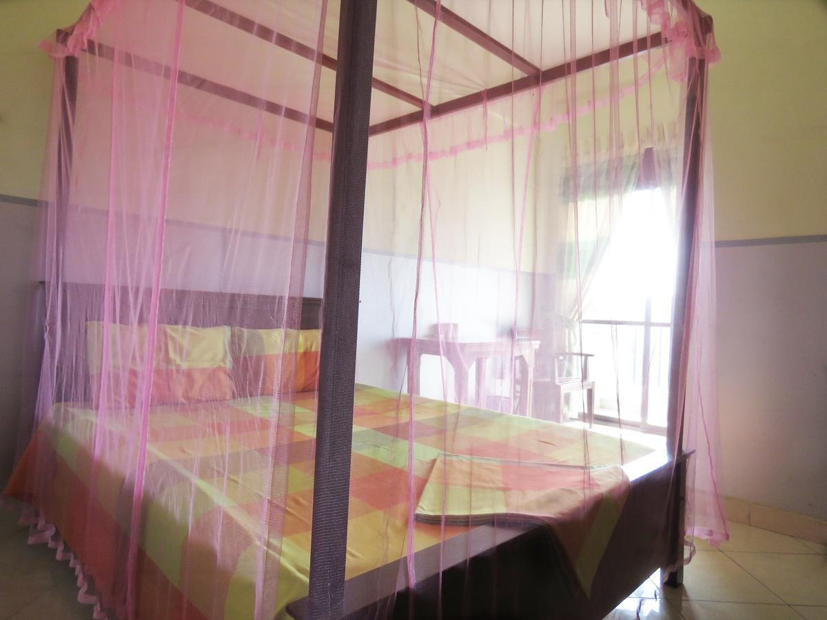 Satyodaya Educational Training Centre Канди Екстериор снимка